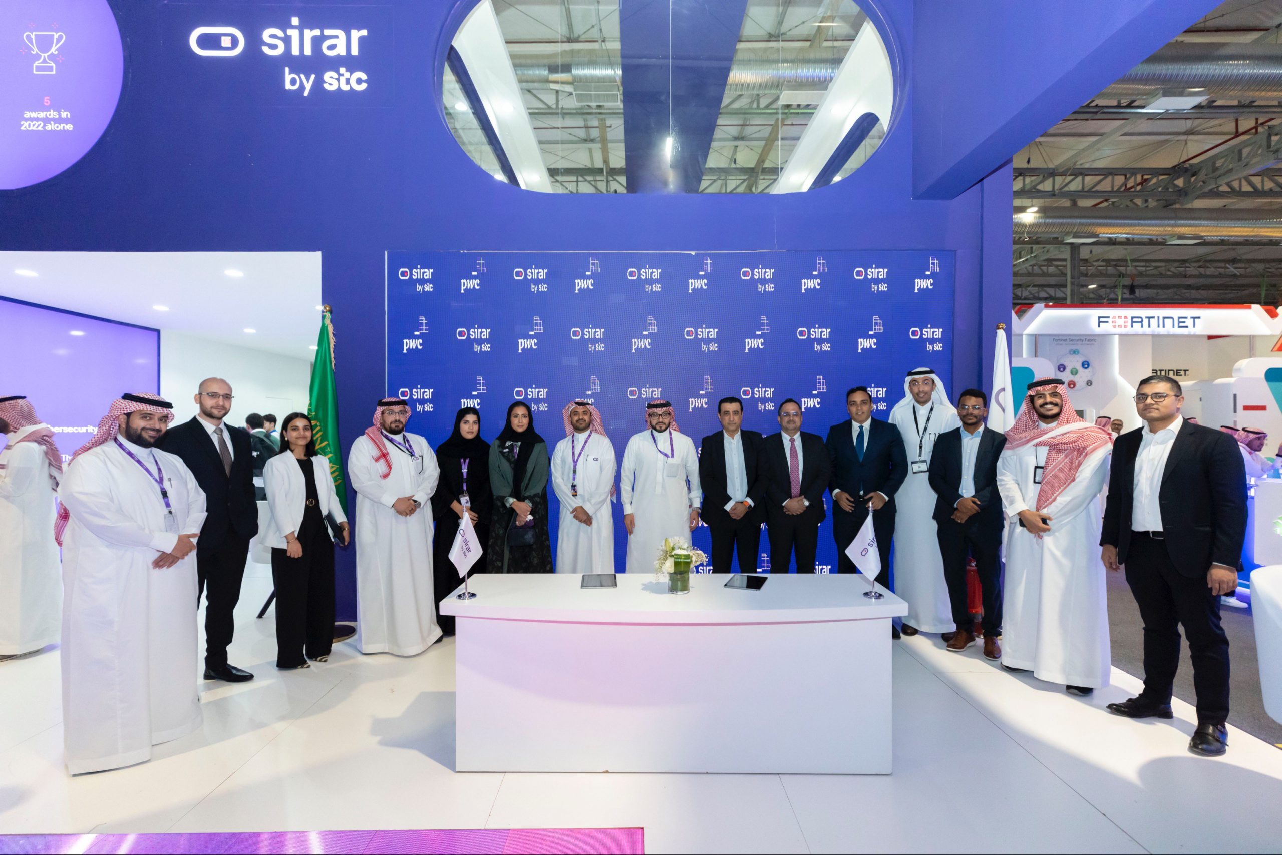 pwcme - رقيق